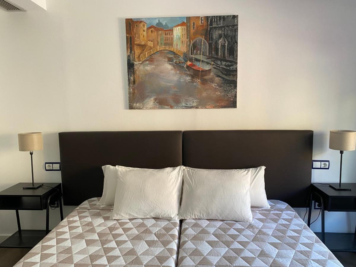 Lc Apartamentos Cesar Augusto Zaragoza Exteriér fotografie